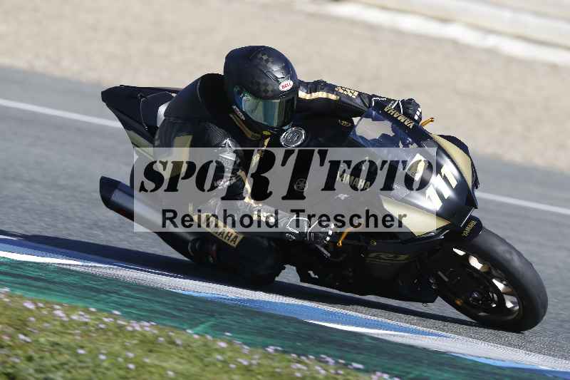 /02 29.01.-02.02.2024 Moto Center Thun Jerez/Gruppe schwarz-black/111
